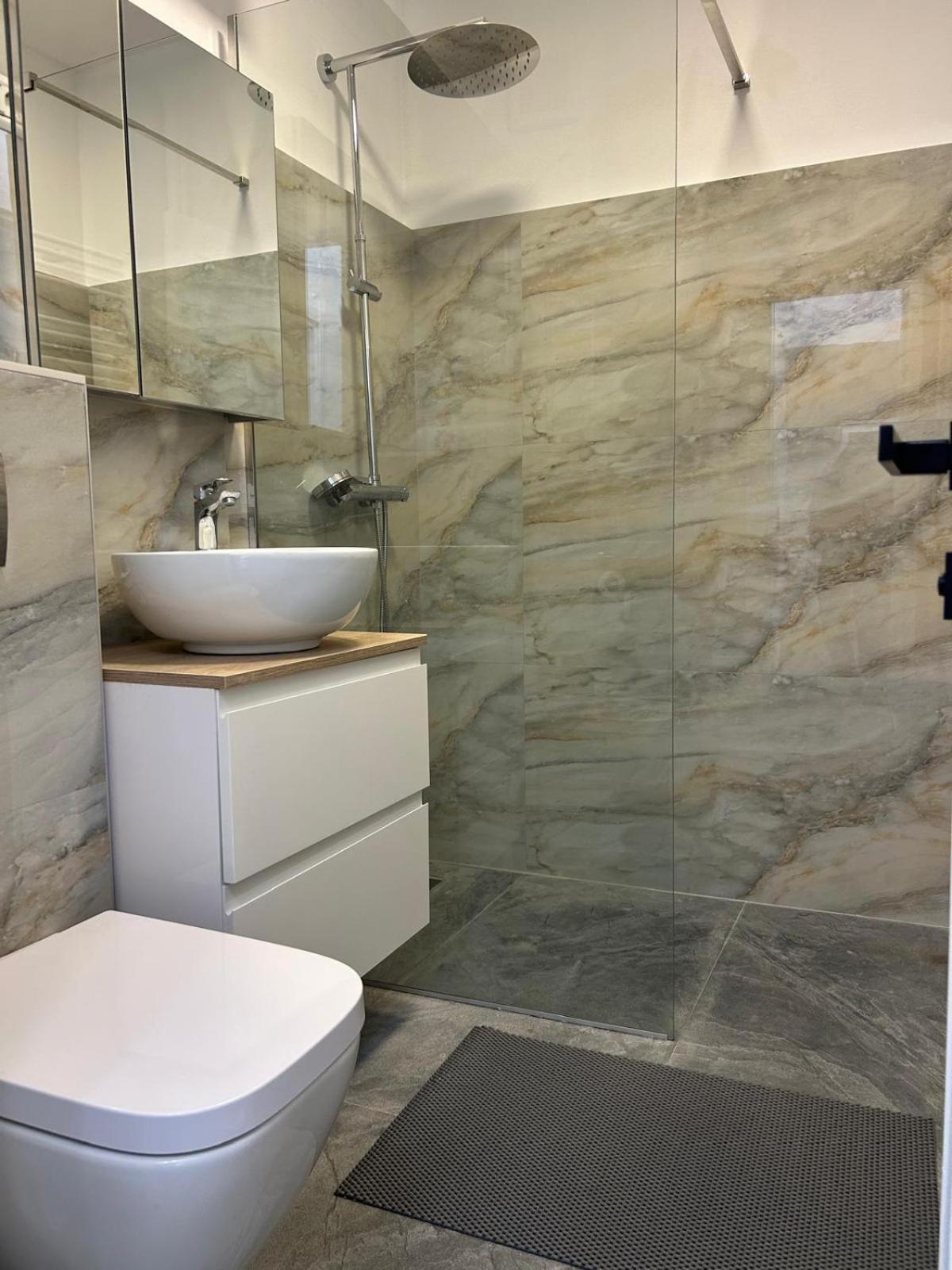 Elit Apartment Craiova Buitenkant foto