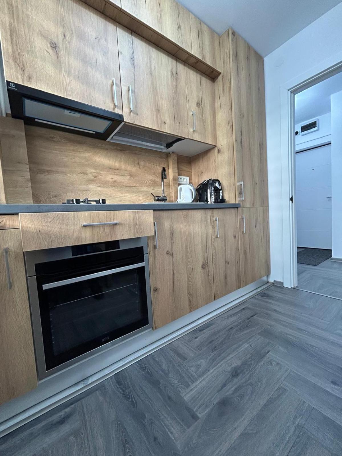Elit Apartment Craiova Buitenkant foto